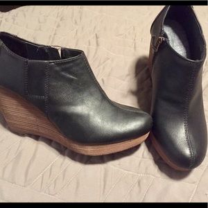 Dr. Scholl’s wedge heel